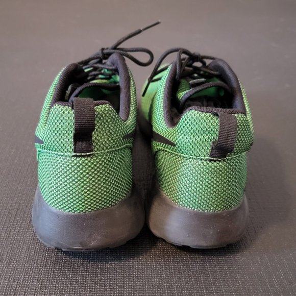Nike Roshe Run Poison Green - Picture 4 of 8